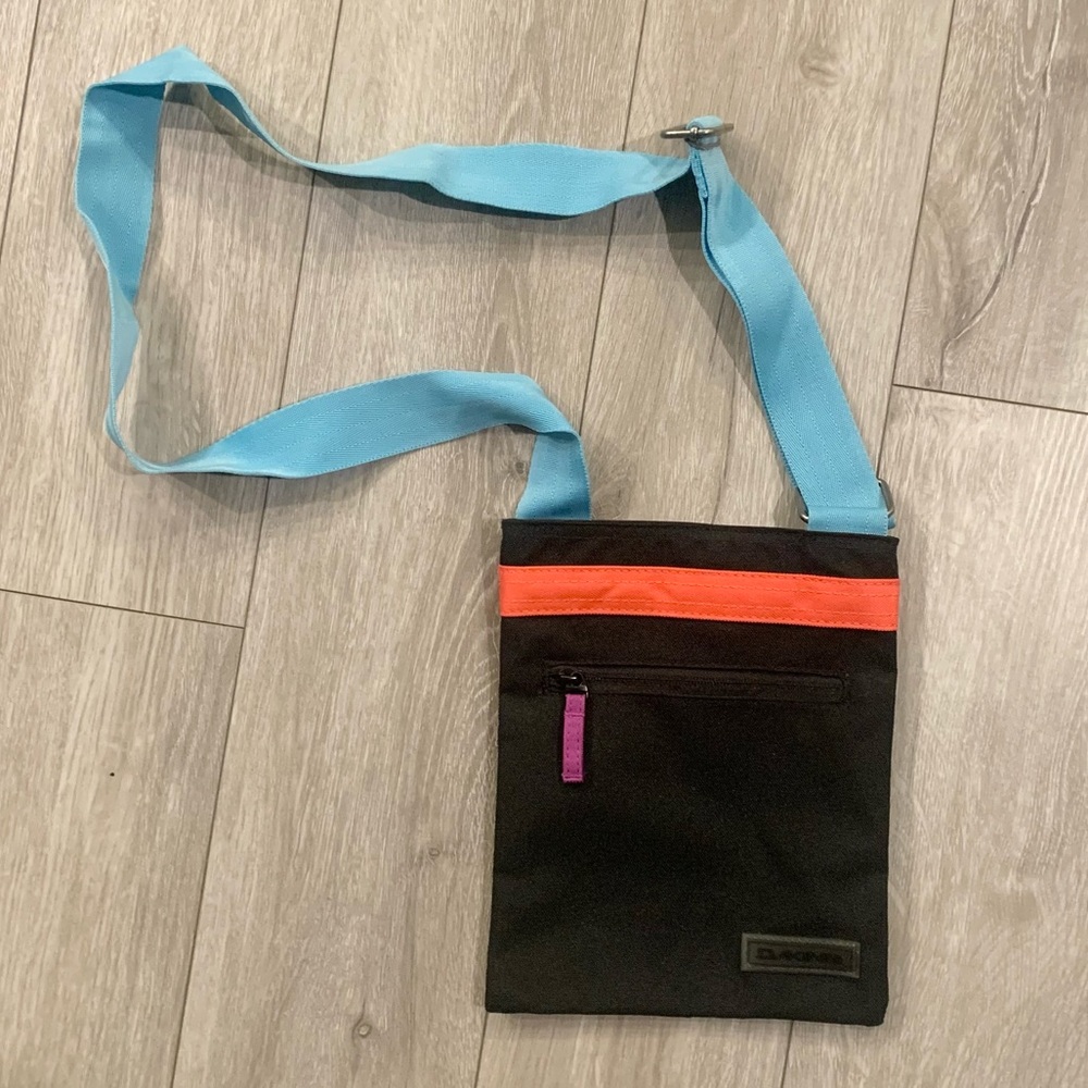 Dakine Crossbody Bag